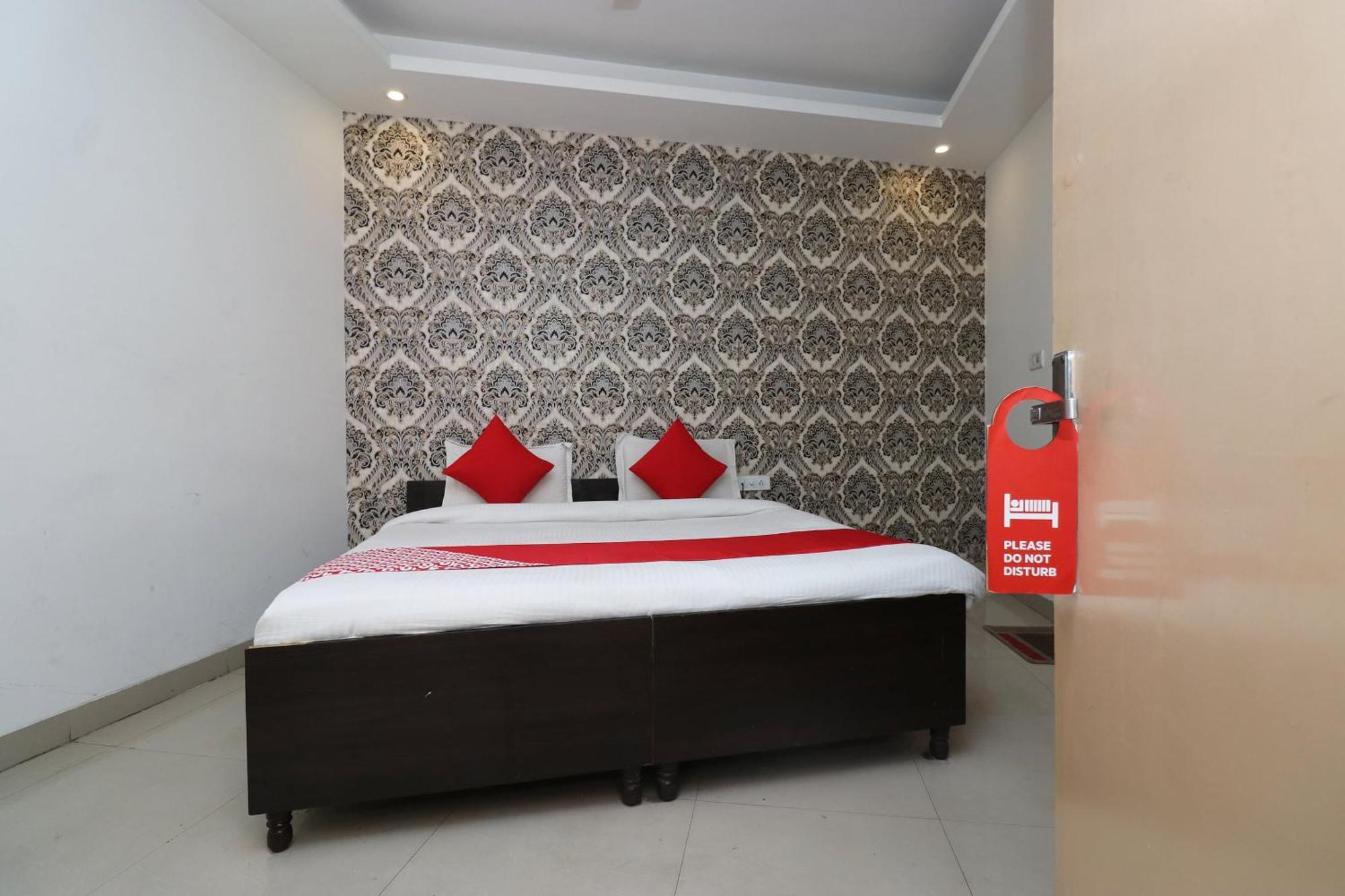 Oyo Flagship Hotel Daimond New Delhi Exterior foto